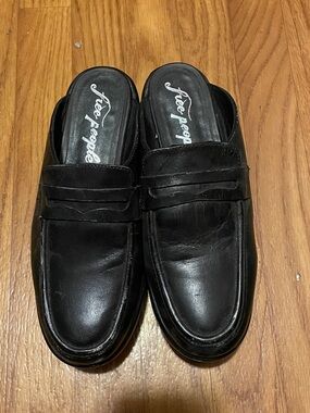 Free People Black Leather Slip-On Slides